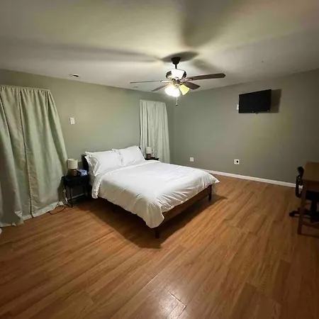 Comforting Getaway-Sleeps 6-Walk To Falls! Niagara Falls Exterior photo