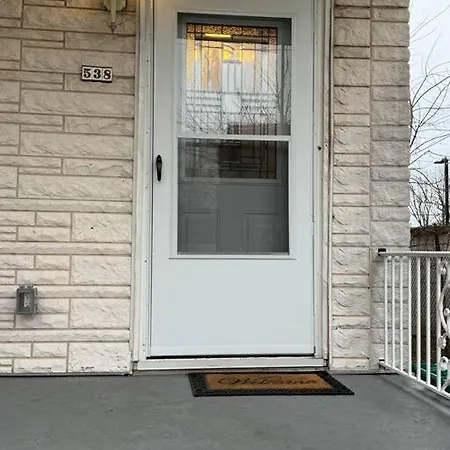 Comforting Getaway-Sleeps 6-Walk To Falls! Niagara Falls Exterior photo