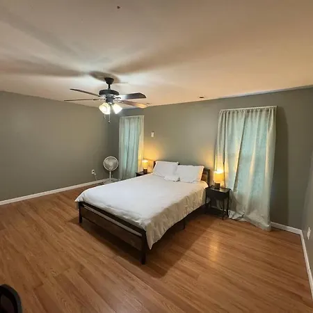 Comforting Getaway-Sleeps 6-Walk To Falls! Niagara Falls Exterior photo