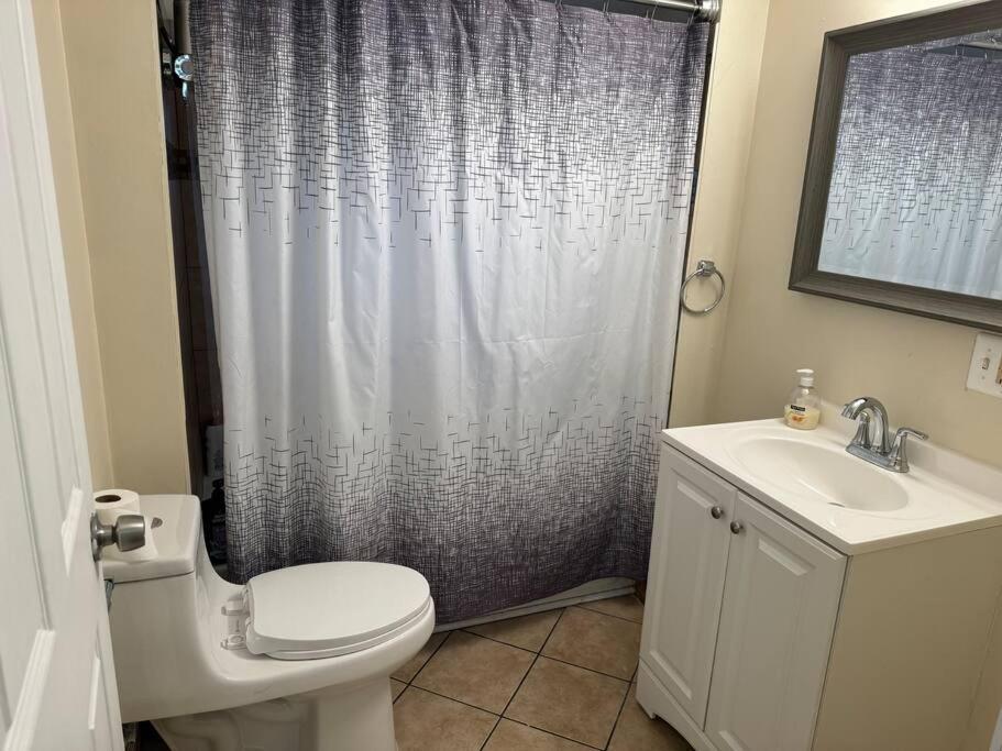 Holiday home Comforting Getaway-sleeps 6-walk To Falls!